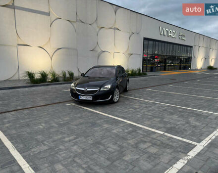 Черный Опель Инсигния, объемом двигателя 1.96 л и пробегом 290 тыс. км за 10000 $, фото 1 на Automoto.ua