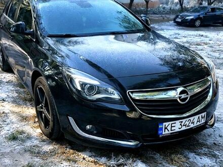 Чорний Опель Інсігнія, об'ємом двигуна 2 л та пробігом 218 тис. км за 10500 $, фото 1 на Automoto.ua