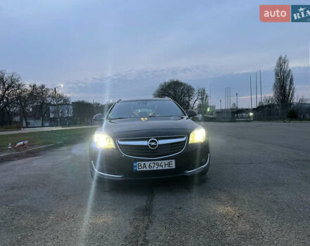 Черный Опель Инсигния, объемом двигателя 1.96 л и пробегом 270 тыс. км за 13200 $, фото 1 на Automoto.ua