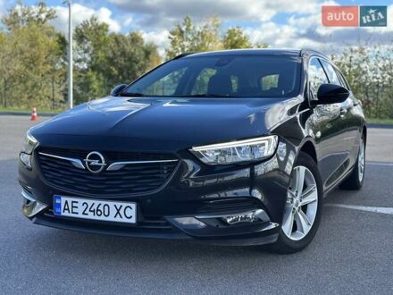 Черный Опель Инсигния, объемом двигателя 1.6 л и пробегом 118 тыс. км за 13900 $, фото 1 на Automoto.ua