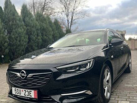 Черный Опель Инсигния, объемом двигателя 2 л и пробегом 220 тыс. км за 14900 $, фото 1 на Automoto.ua