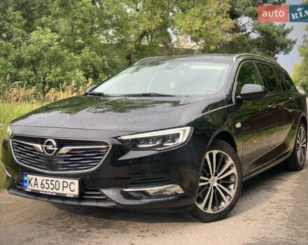 Черный Опель Инсигния, объемом двигателя 1.6 л и пробегом 237 тыс. км за 15350 $, фото 1 на Automoto.ua