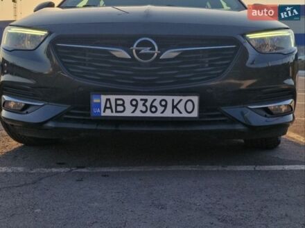 Чорний Опель Інсігнія, об'ємом двигуна 1.6 л та пробігом 154 тис. км за 16300 $, фото 1 на Automoto.ua