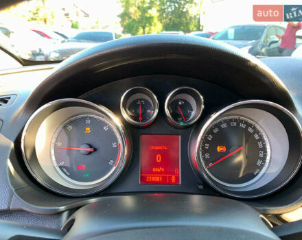 Коричневий Опель Інсігнія, об'ємом двигуна 2 л та пробігом 225 тис. км за 8740 $, фото 26 на Automoto.ua