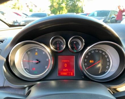 Коричневий Опель Інсігнія, об'ємом двигуна 2 л та пробігом 225 тис. км за 8740 $, фото 26 на Automoto.ua