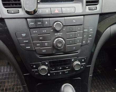 Коричневый Опель Инсигния, объемом двигателя 1.96 л и пробегом 310 тыс. км за 7999 $, фото 1 на Automoto.ua