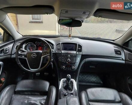 Коричневый Опель Инсигния, объемом двигателя 2 л и пробегом 260 тыс. км за 8000 $, фото 5 на Automoto.ua