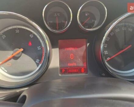 Коричневий Опель Інсігнія, об'ємом двигуна 1.96 л та пробігом 202 тис. км за 10000 $, фото 12 на Automoto.ua