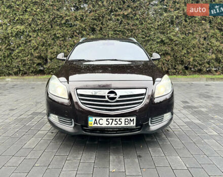 Коричневый Опель Инсигния, объемом двигателя 2 л и пробегом 252 тыс. км за 8900 $, фото 1 на Automoto.ua