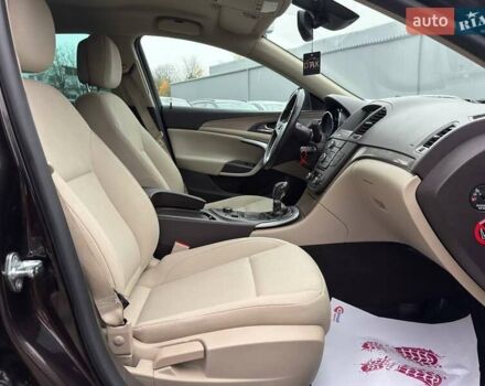 Коричневый Опель Инсигния, объемом двигателя 1.96 л и пробегом 198 тыс. км за 9700 $, фото 18 на Automoto.ua