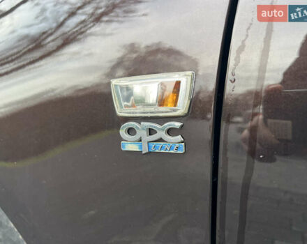 Коричневый Опель Инсигния, объемом двигателя 2 л и пробегом 252 тыс. км за 8900 $, фото 7 на Automoto.ua