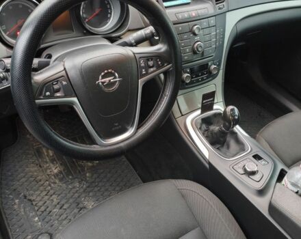 Коричневий Опель Інсігнія, об'ємом двигуна 2 л та пробігом 245 тис. км за 3800 $, фото 6 на Automoto.ua