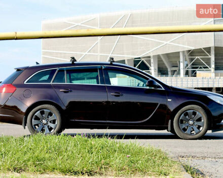 Коричневий Опель Інсігнія, об'ємом двигуна 1.96 л та пробігом 225 тис. км за 8700 $, фото 2 на Automoto.ua