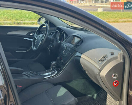 Коричневий Опель Інсігнія, об'ємом двигуна 1.96 л та пробігом 225 тис. км за 8700 $, фото 11 на Automoto.ua