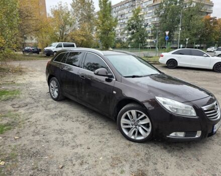 Коричневый Опель Инсигния, объемом двигателя 2 л и пробегом 236 тыс. км за 7600 $, фото 4 на Automoto.ua