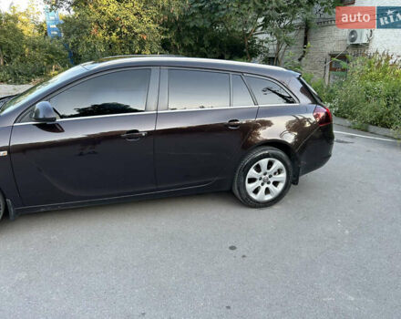 Коричневый Опель Инсигния, объемом двигателя 2 л и пробегом 260 тыс. км за 10850 $, фото 8 на Automoto.ua