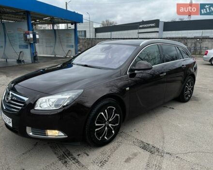 Коричневий Опель Інсігнія, об'ємом двигуна 1.96 л та пробігом 260 тис. км за 8800 $, фото 1 на Automoto.ua