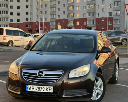 Коричневий Опель Інсігнія, об'ємом двигуна 2 л та пробігом 290 тис. км за 5500 $, фото 1 на Automoto.ua