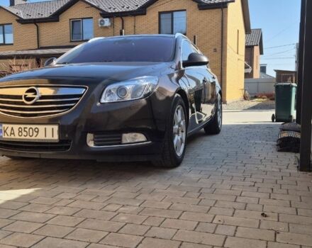 Коричневый Опель Инсигния, объемом двигателя 2 л и пробегом 235 тыс. км за 8500 $, фото 1 на Automoto.ua