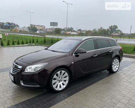 Коричневий Опель Інсігнія, об'ємом двигуна 2 л та пробігом 260 тис. км за 8999 $, фото 1 на Automoto.ua