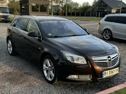 Коричневий Опель Інсігнія, об'ємом двигуна 2 л та пробігом 232 тис. км за 9300 $, фото 1 на Automoto.ua