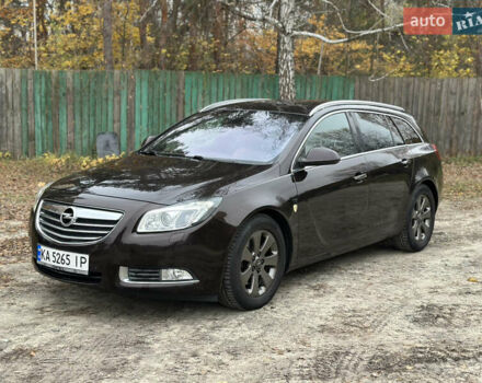 Коричневий Опель Інсігнія, об'ємом двигуна 1.96 л та пробігом 220 тис. км за 9800 $, фото 1 на Automoto.ua
