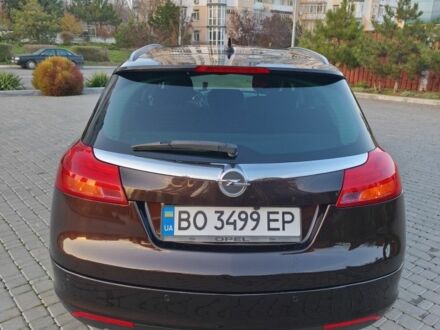 Коричневий Опель Інсігнія, об'ємом двигуна 2 л та пробігом 250 тис. км за 12000 $, фото 1 на Automoto.ua