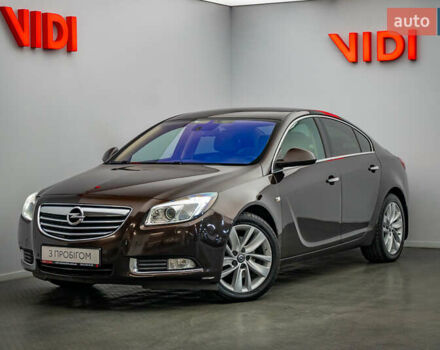 Коричневый Опель Инсигния, объемом двигателя 2 л и пробегом 220 тыс. км за 10097 $, фото 1 на Automoto.ua