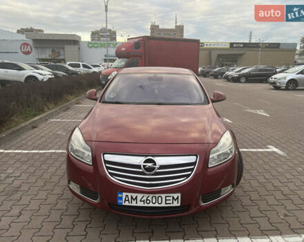 Опель Инсигния 2010 в Житомире на Automoto.ua Красный Опель Инсигния, объемом двигателя 2 л и пробегом 275 тыс. км за 7500 $, фото 1 на Automoto.ua
