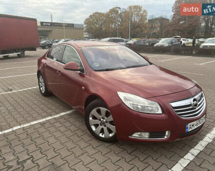 Опель Инсигния 2010 в Житомире на Automoto.ua Красный Опель Инсигния, объемом двигателя 2 л и пробегом 275 тыс. км за 7500 $, фото 2 на Automoto.ua