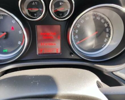 Красный Опель Инсигния, объемом двигателя 1.96 л и пробегом 217 тыс. км за 7400 $, фото 18 на Automoto.ua