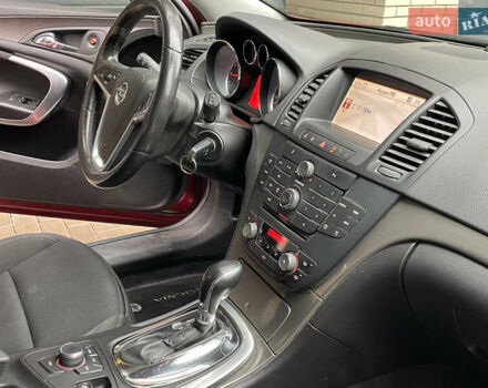 Червоний Опель Інсігнія, об'ємом двигуна 2 л та пробігом 210 тис. км за 6750 $, фото 44 на Automoto.ua