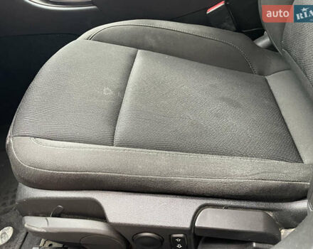 Червоний Опель Інсігнія, об'ємом двигуна 2 л та пробігом 210 тис. км за 6750 $, фото 26 на Automoto.ua