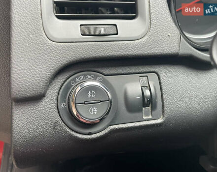 Червоний Опель Інсігнія, об'ємом двигуна 2 л та пробігом 210 тис. км за 6750 $, фото 28 на Automoto.ua