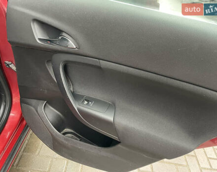 Червоний Опель Інсігнія, об'ємом двигуна 2 л та пробігом 210 тис. км за 6750 $, фото 48 на Automoto.ua