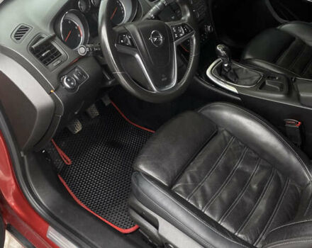 Червоний Опель Інсігнія, об'ємом двигуна 1.96 л та пробігом 204 тис. км за 8000 $, фото 6 на Automoto.ua