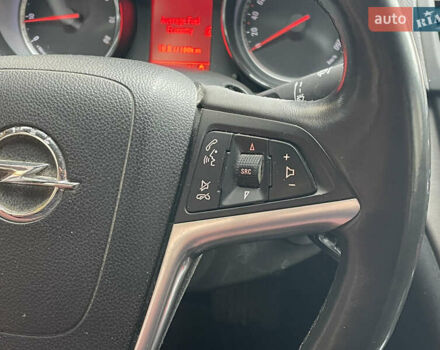 Червоний Опель Інсігнія, об'ємом двигуна 2 л та пробігом 210 тис. км за 6750 $, фото 35 на Automoto.ua