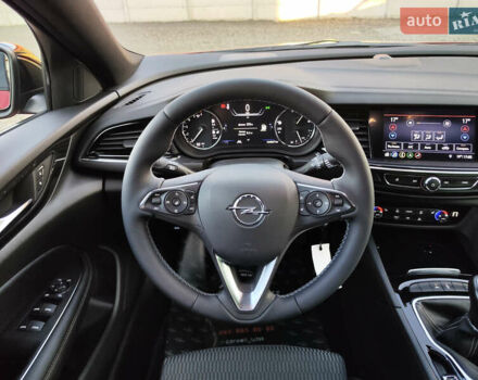 Красный Опель Инсигния, объемом двигателя 2 л и пробегом 165 тыс. км за 16999 $, фото 26 на Automoto.ua