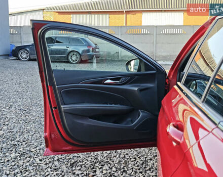 Красный Опель Инсигния, объемом двигателя 2 л и пробегом 164 тыс. км за 16999 $, фото 18 на Automoto.ua