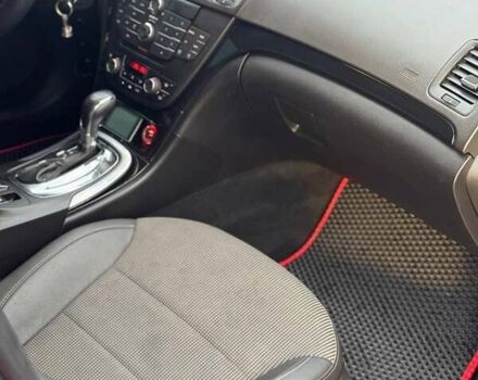 Опель Инсигния 2010 в Жмеренке на Automoto.ua Красный Опель Инсигния, объемом двигателя 2 л и пробегом 243 тыс. км за 8800 $, фото 5 на Automoto.ua