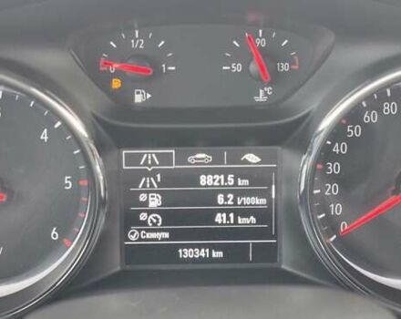 Красный Опель Инсигния, объемом двигателя 1.6 л и пробегом 130 тыс. км за 13999 $, фото 41 на Automoto.ua