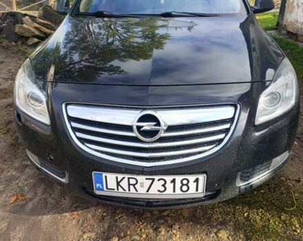 Красный Опель Инсигния, объемом двигателя 2 л и пробегом 312 тыс. км за 3700 $, фото 1 на Automoto.ua