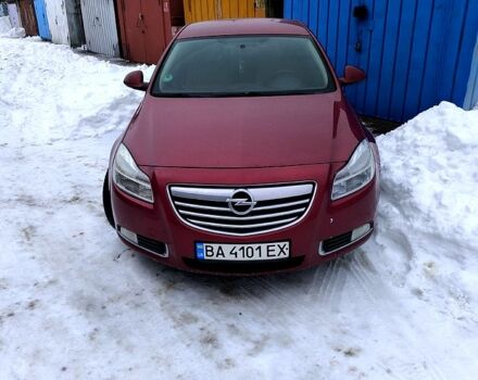 Красный Опель Инсигния, объемом двигателя 2 л и пробегом 32700 тыс. км за 7000 $, фото 1 на Automoto.ua