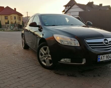 Червоний Опель Інсігнія, об'ємом двигуна 2 л та пробігом 186 тис. км за 12000 $, фото 1 на Automoto.ua