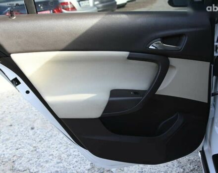 Опель Инсигния, объемом двигателя 0 л и пробегом 134 тыс. км за 7800 $, фото 17 на Automoto.ua