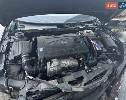 Опель Інсігнія 2010 у Белой Церкве на Automoto.ua Опель Інсігнія, об'ємом двигуна 2 л та пробігом 300 тис. км за 1999 $, фото 5 на Automoto.ua