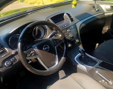 Опель Инсигния, объемом двигателя 2 л и пробегом 208 тыс. км за 8888 $, фото 2 на Automoto.ua