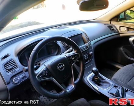 Опель Инсигния, объемом двигателя 20 л и пробегом 240 тыс. км за 8300 $, фото 6 на Automoto.ua