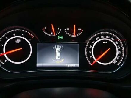 Опель Инсигния 2013 в Запорожье на Automoto.ua Опель Инсигния, объемом двигателя 1.96 л и пробегом 170 тыс. км за 13500 $, фото 1 на Automoto.ua