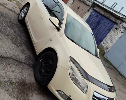 Желтый Опель Инсигния, объемом двигателя 1.96 л и пробегом 252 тыс. км за 8100 $, фото 8 на Automoto.ua